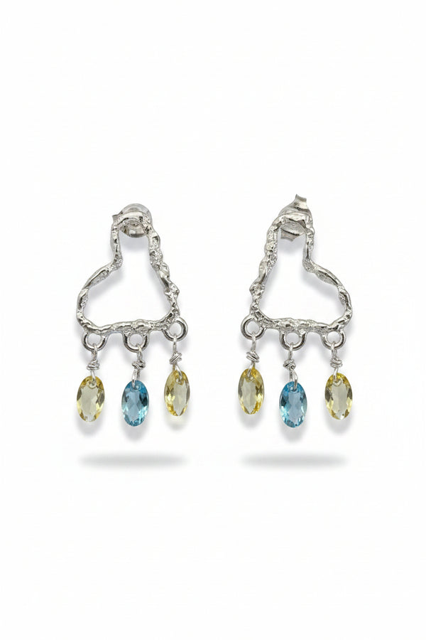 Tres Petit Earrings